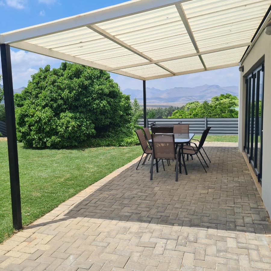 Clarens Escape Apartment ภายนอก รูปภาพ