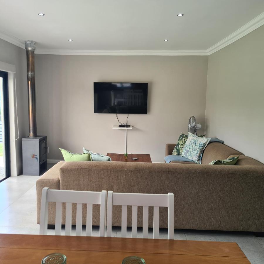 Clarens Escape Apartment ภายนอก รูปภาพ