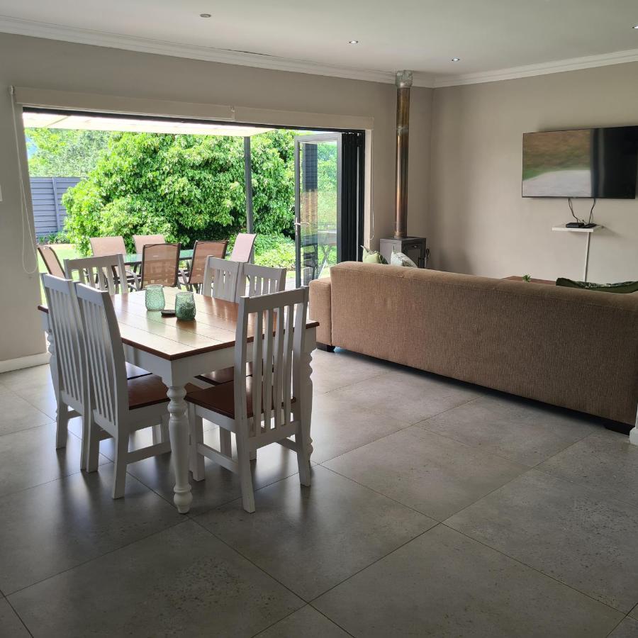 Clarens Escape Apartment ภายนอก รูปภาพ