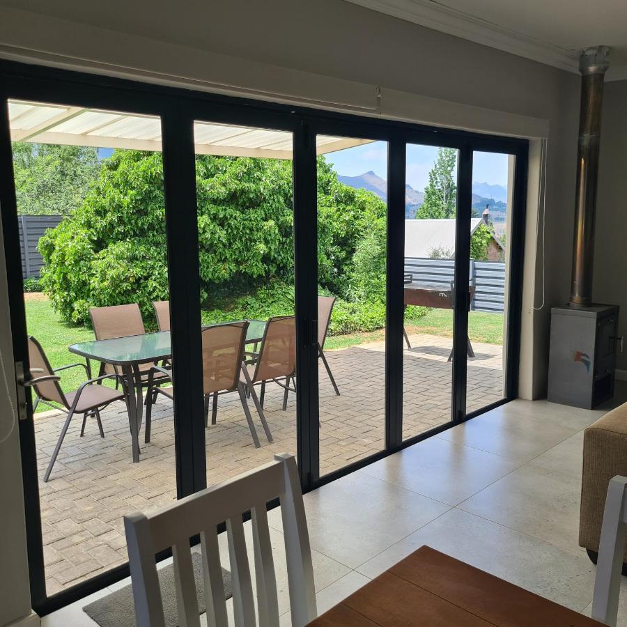 Clarens Escape Apartment ภายนอก รูปภาพ