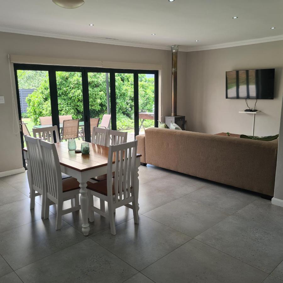 Clarens Escape Apartment ภายนอก รูปภาพ